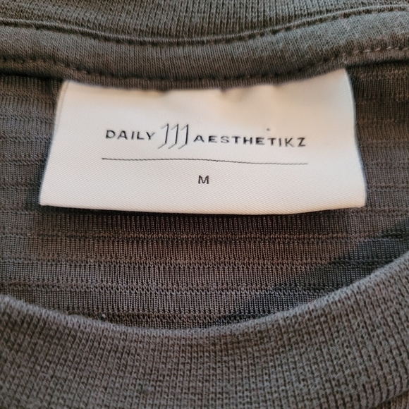 DAILY AESTHETIKZ Men's Short Sleeve T-shirt, Waffle Material, Grey, Size Medium - Picture 7 of 11
